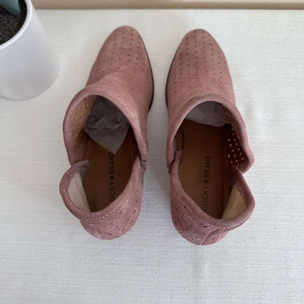 Lucky Brand Baley Mauve Perforated Casual Heeled Ankle Booties Women’s 10M - Picture 9 of 12